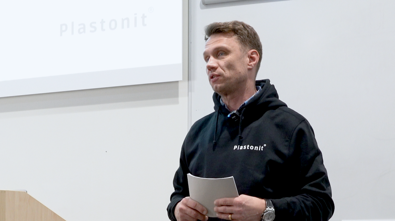 Plastonits VD Martin Porizka höll en presentation under ytskyddsdagarna 2024